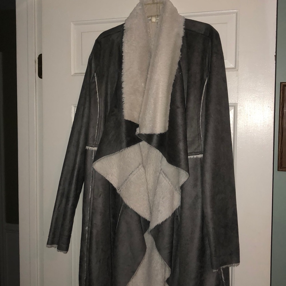 Suede sweater with fleece/Sherpa-like lining